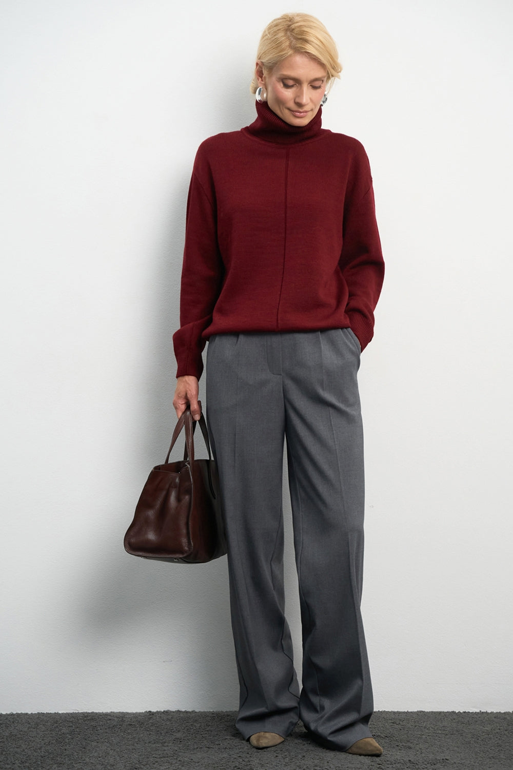 Elegant Sweater – Burgundy